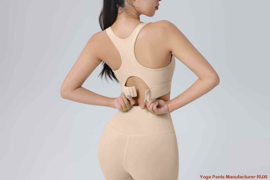 Kurze Yogahosen in Übergröße RUXI