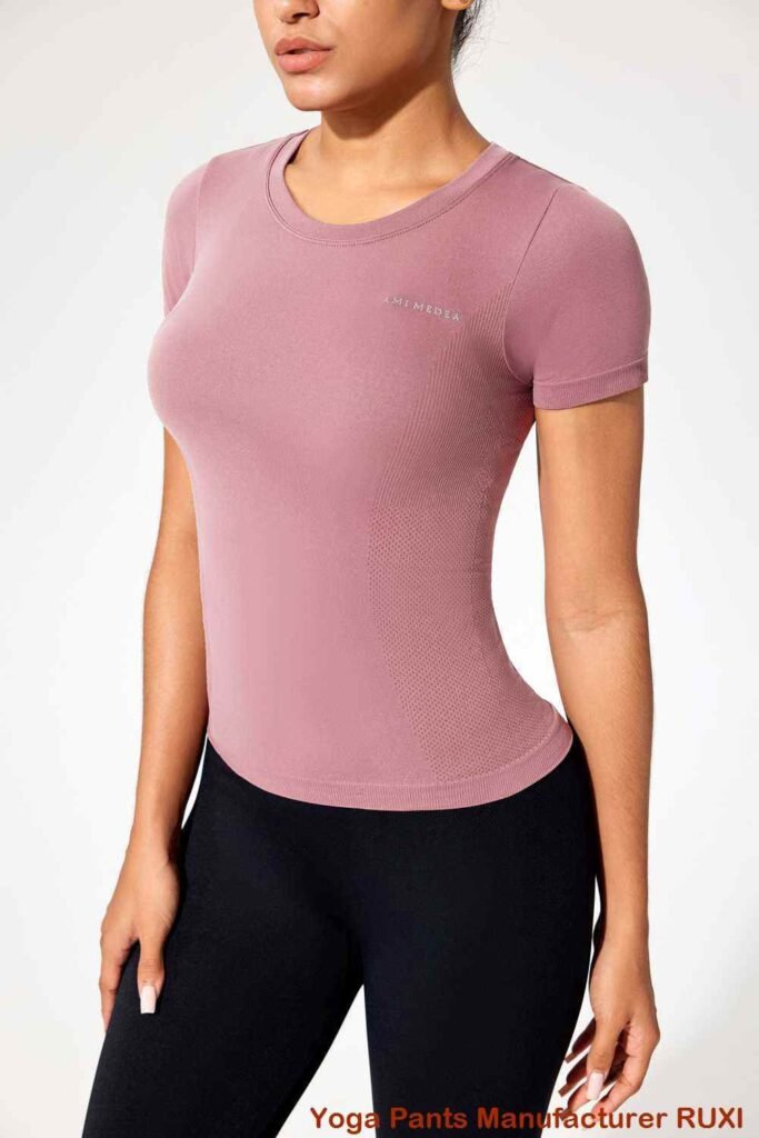 marineblaue Turnshorts für Damen