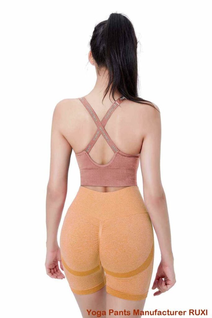 verkürzte Yogahose mit Taschen