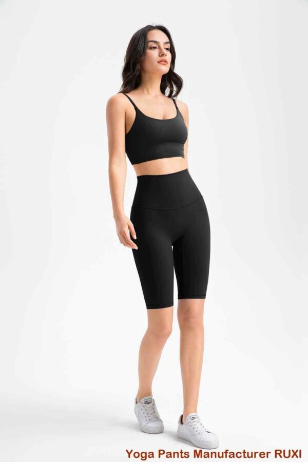Workout-Top mit integriertem BH
