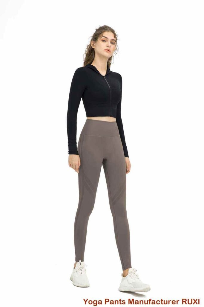 schmeichelhafte Turnshorts RUXI
